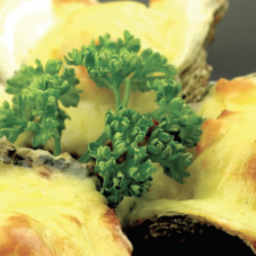 หอยนางรมใหญ่อบชีส 4 ตัว