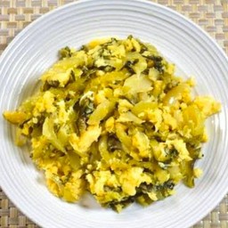 ผักกาดดองผัดไข่