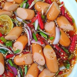 ยำไส้กรอก