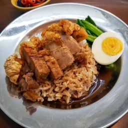 ข้าวหมูกรอบ พร้อมไข่1ฟอง