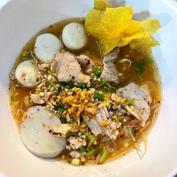 ก๋วยเตี๋ยวหมูต้มยำ