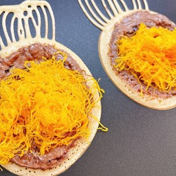 โตเกียว + นูเทลล่า + ฝอยทอง ( 2 ชิ้น )