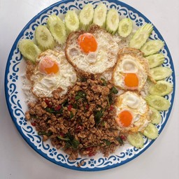 Big krapow pork กะเพราถาดหมู