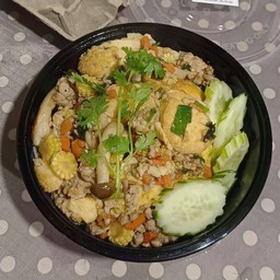 ข้าวไข่เจียวเต้าหู้ทรงเครื่อง