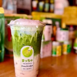Three Bear Matcha ถนนใหญ่ ร้านส่งพัสดุ หน้าหมู่บ้านสิรัญญา 5 (อยู่ตรงข้ามเซเว่น)