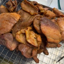 หมู-เนื้อแดดเดียวป้าพร ตลาดน้ำคลองลัดมะยม