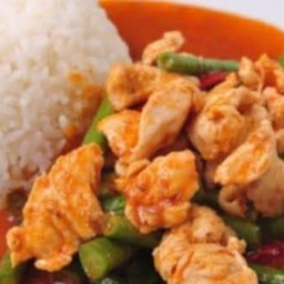 ข้าวราดพริกแกงไก่