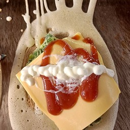 2ชิ้นไส้ผักโขม+ชีสแผ่น