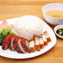 ข้าวหน้าเป็ด-หมูกรอบ.