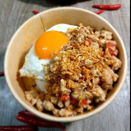 ข้าวไก่สับทอดกระเทียมพริกไทย