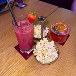MOXY Bangkok Ratchaprasong