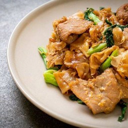 ผัดซีอิ๊วหมู