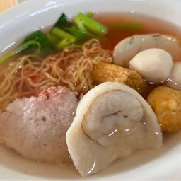 ลุงดำก๋วยเตี๋ยวลูกชิ้นปลา