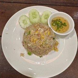 ข้าวผัดแหนม