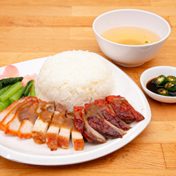 ข้าวหน้าเป็ด-หมูแดง-หมูกรอบ.