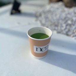 ชาเขียวนมสดร้อน