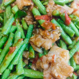 หมูสามชั้นผัดกะปิ