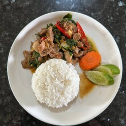 กะเพราเป็ดพริกแห้งไม่ใส่นำ้มัน