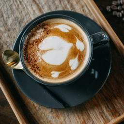 คาปูชิโนร้อน