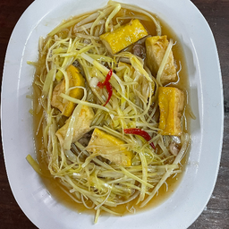 กุ้ยช่ายขาว