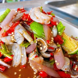 ตำสามเกลอสายบัว(ปูม้าหอยแครงกุ้ง)