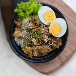 ข้าวหมูผัดพริกหม่าล่า(ไม่มีไข่)