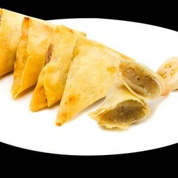 ซาโมซ่ากล้วย