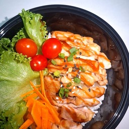 ข้าวหน้าไก่ซอสเทริยากิ