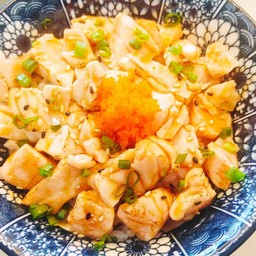 ข้าวหน้าแซลมอนเบิร์น