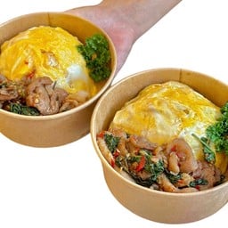 Stir-fried pork with thai basil + fried egg