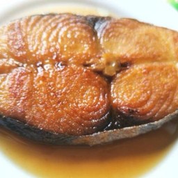 ปลาอินทรีย์ทอดราดน้ำปลา (ตามน้ำหนัก)