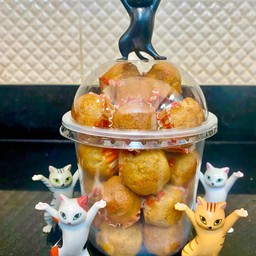 แมวหิว บราวนี่ เค้กกล้วยหอม ปังเนยกรอบ