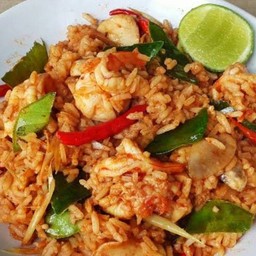 ข้าวผัดต้มยำ