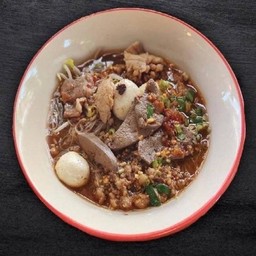 เกาเหลาเรือต้มยำหมู