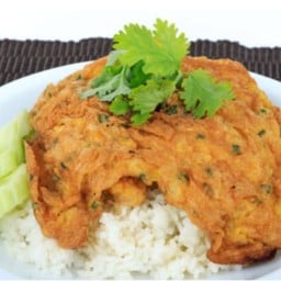 ข้าวไข่เจียวทรงเครื่อง