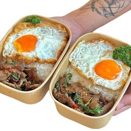 Stir-fried beef with thai basil