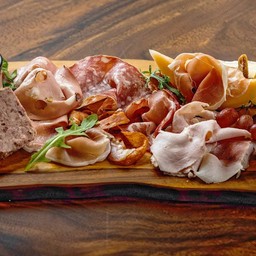 GRISBI SIGNATURE COLD CUTS AND CHEESES