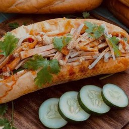 ขนมปังเวียดนามยัดไส้