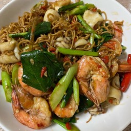 ผัดซีอิ้วทะเล