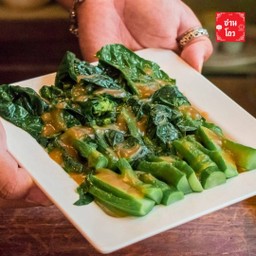 คะน้าฮ่องกงราดน้ำมันหอย