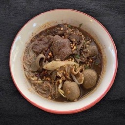 เกาเหลาเรือต้มยำเนื้อ