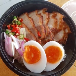 ซ้อยุข้าวมันไก่ไฮโซ ปั๊มปตท. ดีบี หนองปลาหมอ