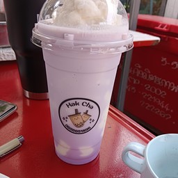 หมีเผือกปั่น