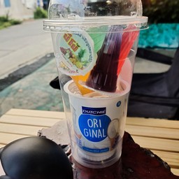 โยเกิร์ตปั่นปีโป้