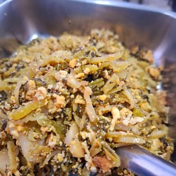 ผักกาดดองผัดไข่