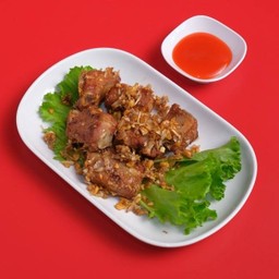 ซี่โครงหมูทอดกระเทียม #(120)