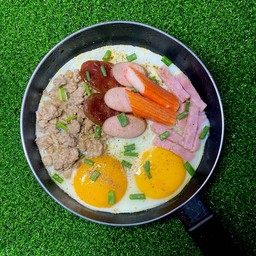 ไข่กระทะทรงเครื่องปะ