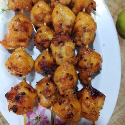 ตูด ไก่ย่างขายดีอันดับต้นๆค่ะ