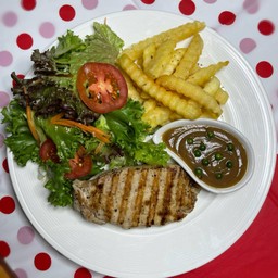 สเต็กหมู + เฟรนฟราย