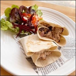 Combo แร็พแซนด์วิชทูน่าแครนเบอร์รี่ × Nautilus tuna